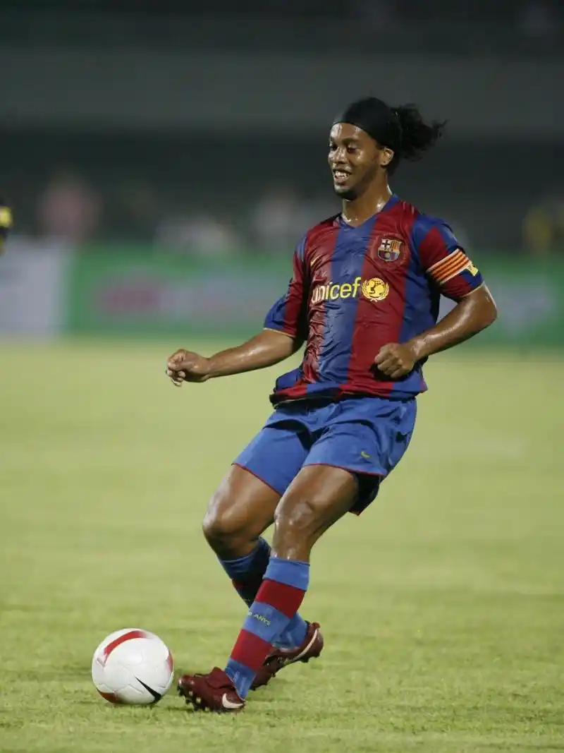 虽然他目前 虽然他目前