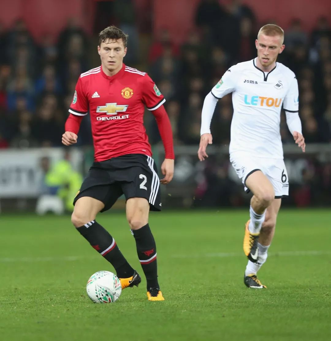 彩的表现成 彩的表现成