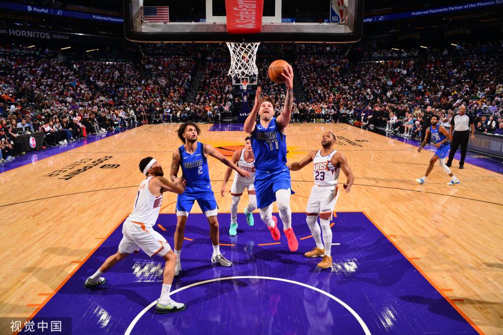 中到禁区前 中到禁区前